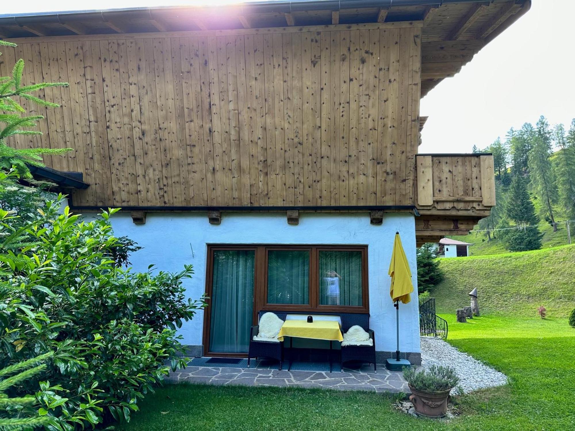 ロイタシュW5 Haus Ganghoferアパートメント エクステリア 写真